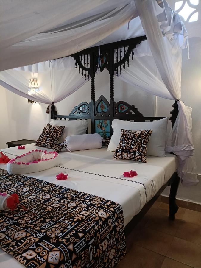 Tichi Villas - เดียนีบีช ภายนอก รูปภาพ